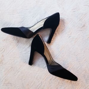 GUC Paloma Velvet heels size 8